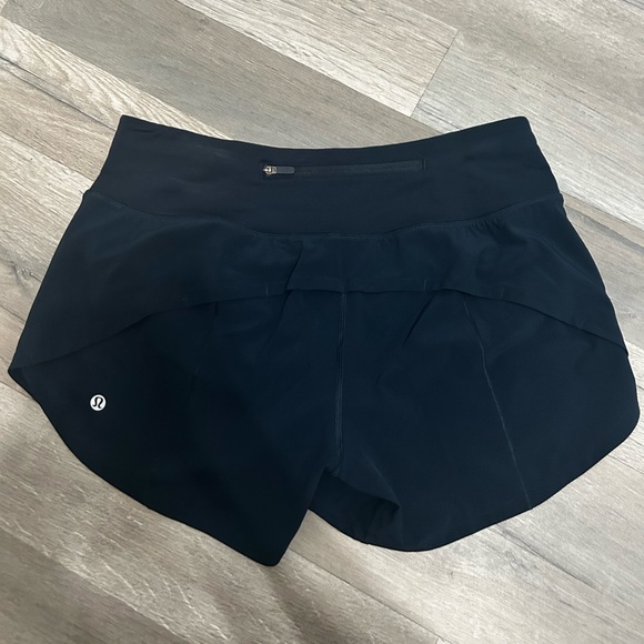 lululemon athletica Pants - 4 inch navy blue speed upssize 6